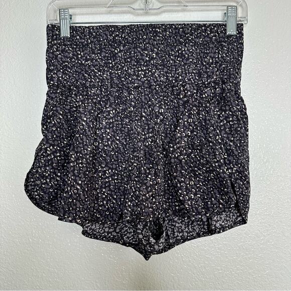 Free People Movement The Way Home Leopard Print Athletic Shorts Medium - Picture 1 of 6